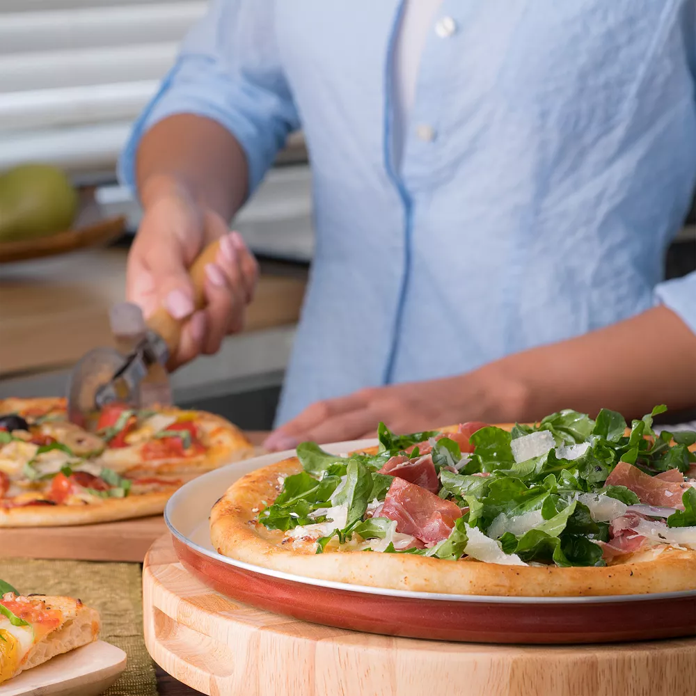 Tramontina Ceramica 12 1/2-in. Porcelain Enamel Pizza Pan 4 Tramontina Ceramica 12 1/2-in. Porcelain Enamel Pizza Pan - Image 2