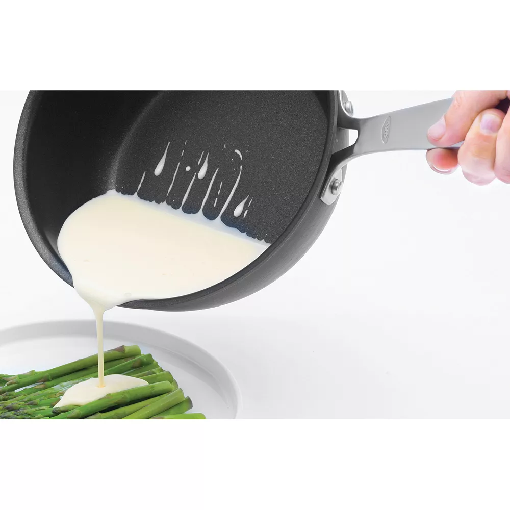 OXO Pro 10-in. Hard-Anodized Nonstick Frypan 5 OXO Pro 10-in. Hard-Anodized Nonstick Frypan - Image 3