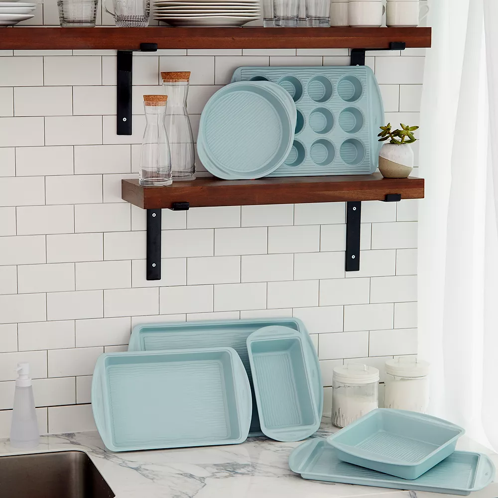 Wilton Texturra Performance 7-pc. Nonstick Bakeware Set 5 Wilton Texturra Performance 7-pc. Nonstick Bakeware Set - Image 3