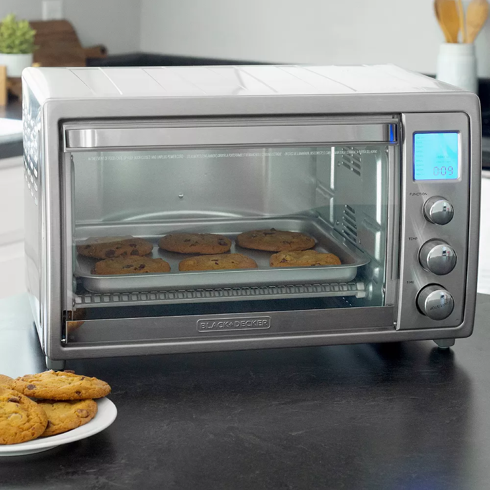 Black & Decker BLACK+DECKER™ Crisp'N Bake Air Fry Countertop Oven With No Preheat 6 Black & Decker BLACK+DECKER™ Crisp'N Bake Air Fry Countertop Oven With No Preheat - Image 4