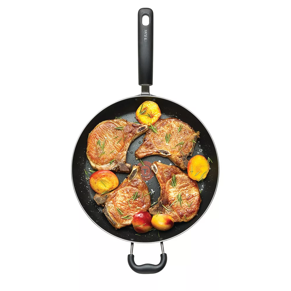 T-Fal Essentials Giant Family Frypan 4 T-Fal Essentials Giant Family Frypan - Image 2