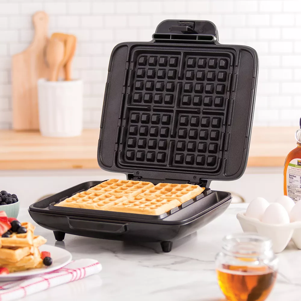Dash No-Drip Waffle Maker 4 Dash No-Drip Waffle Maker - Image 2