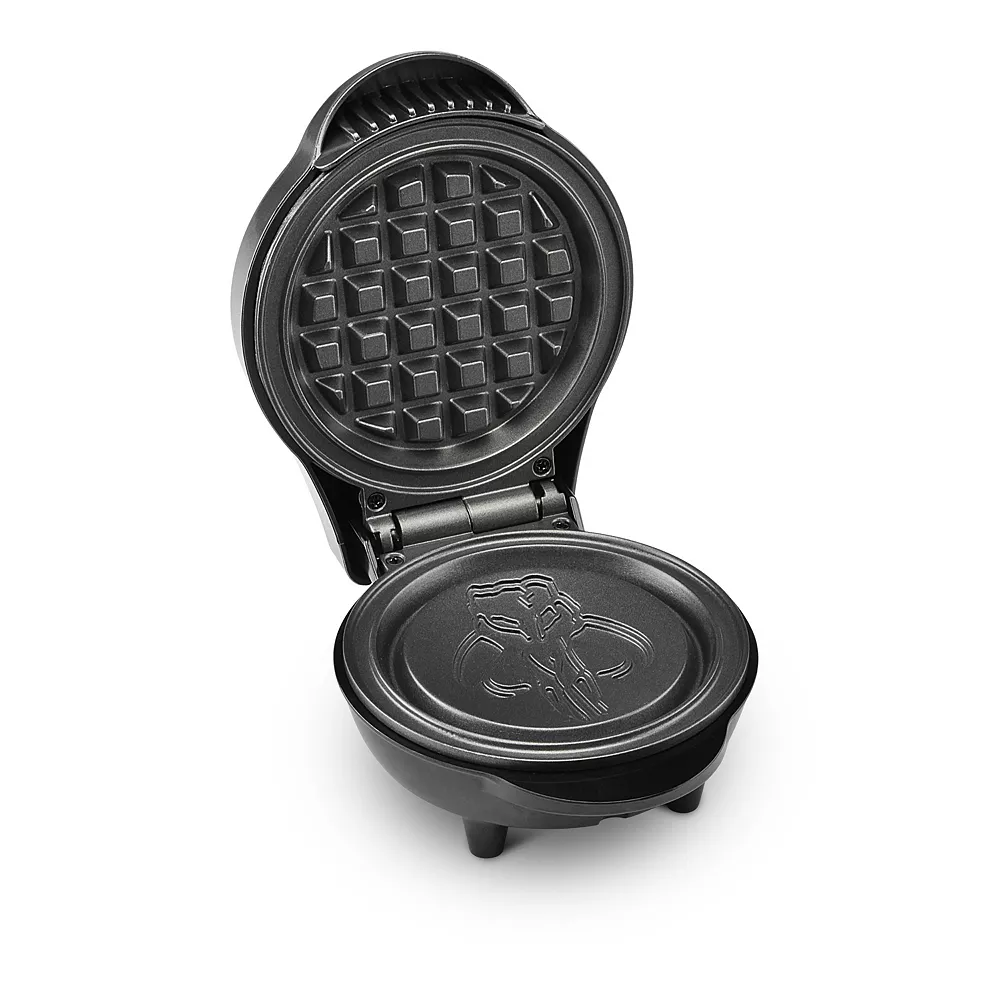 Disney's Star Wars Mandalorian Mini Waffle Maker 4 Disney's Star Wars Mandalorian Mini Waffle Maker - Image 2