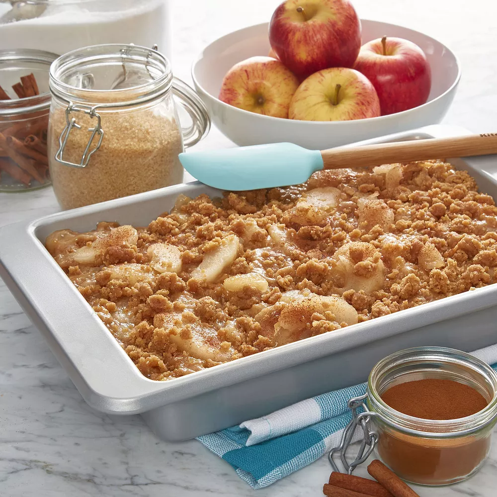 KitchenAid KE960OSNSA Nonstick Aluminized Steel 9" X 13" Cake Pan 4 KitchenAid KE960OSNSA Nonstick Aluminized Steel 9" X 13" Cake Pan - Image 2