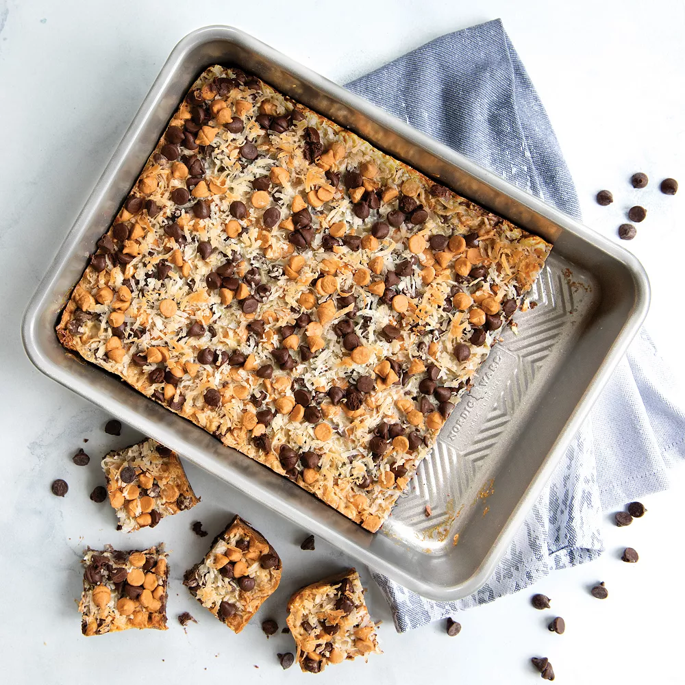 Nordic Ware Prism 9" X 13" Rectangular Baking Pan 4 Nordic Ware Prism 9" X 13" Rectangular Baking Pan - Image 2