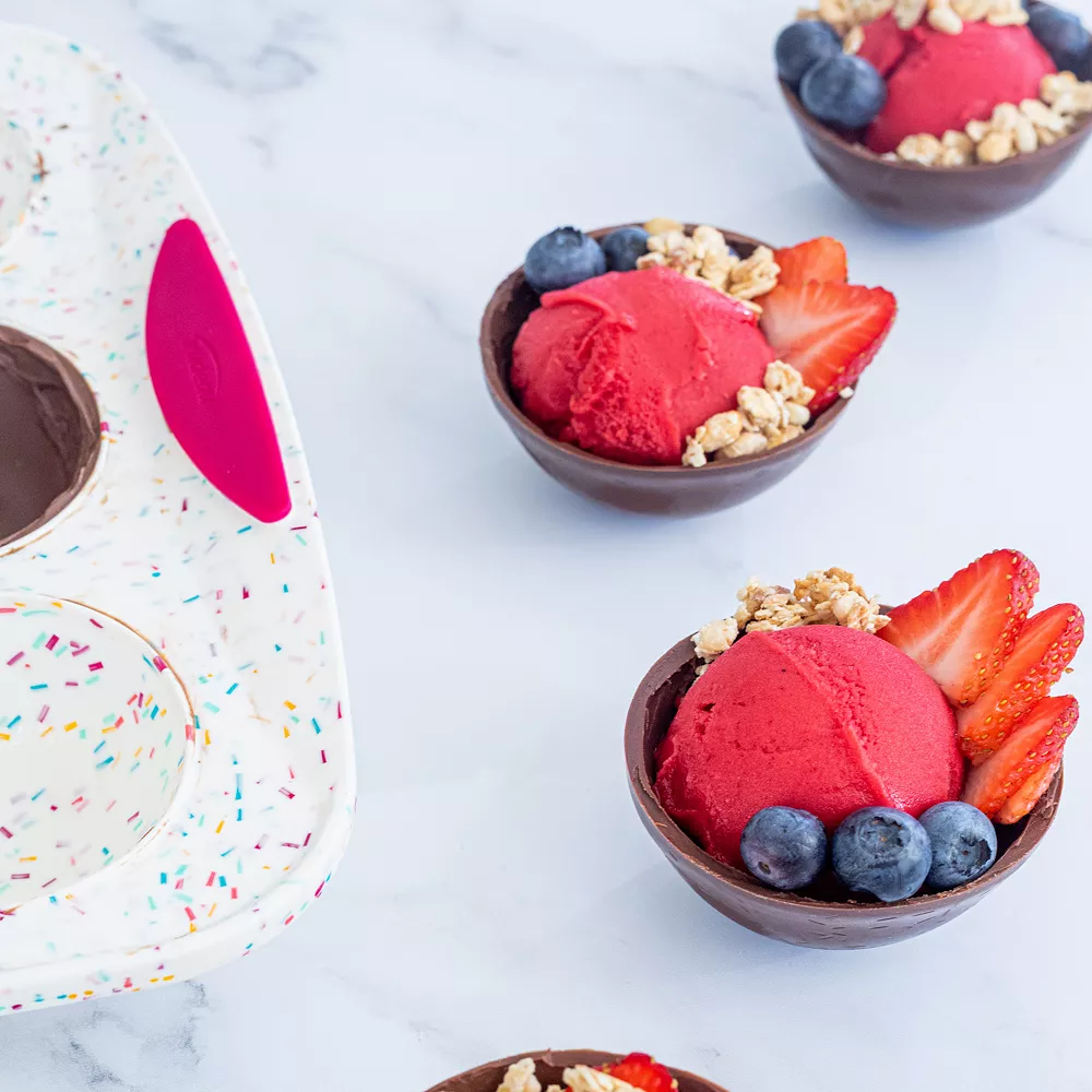 Trudeau Confetti 12-Cup Dome Cake Pan 8 Trudeau Confetti 12-Cup Dome Cake Pan - Image 6