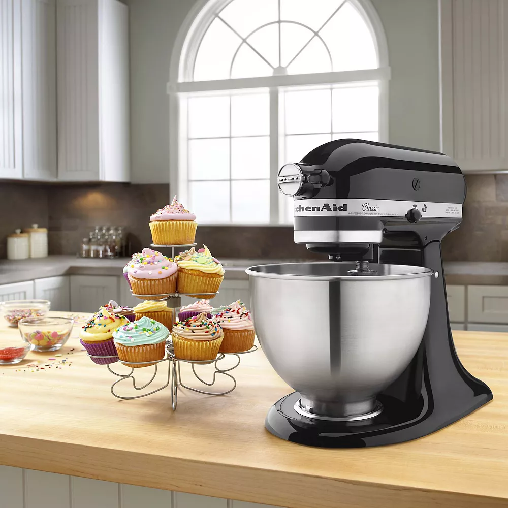 KitchenAid® K45SS Classic Series™ 4.5-qt. Tilt-Head Stand Mixer 4 KitchenAid® K45SS Classic Series™ 4.5-qt. Tilt-Head Stand Mixer - Image 2
