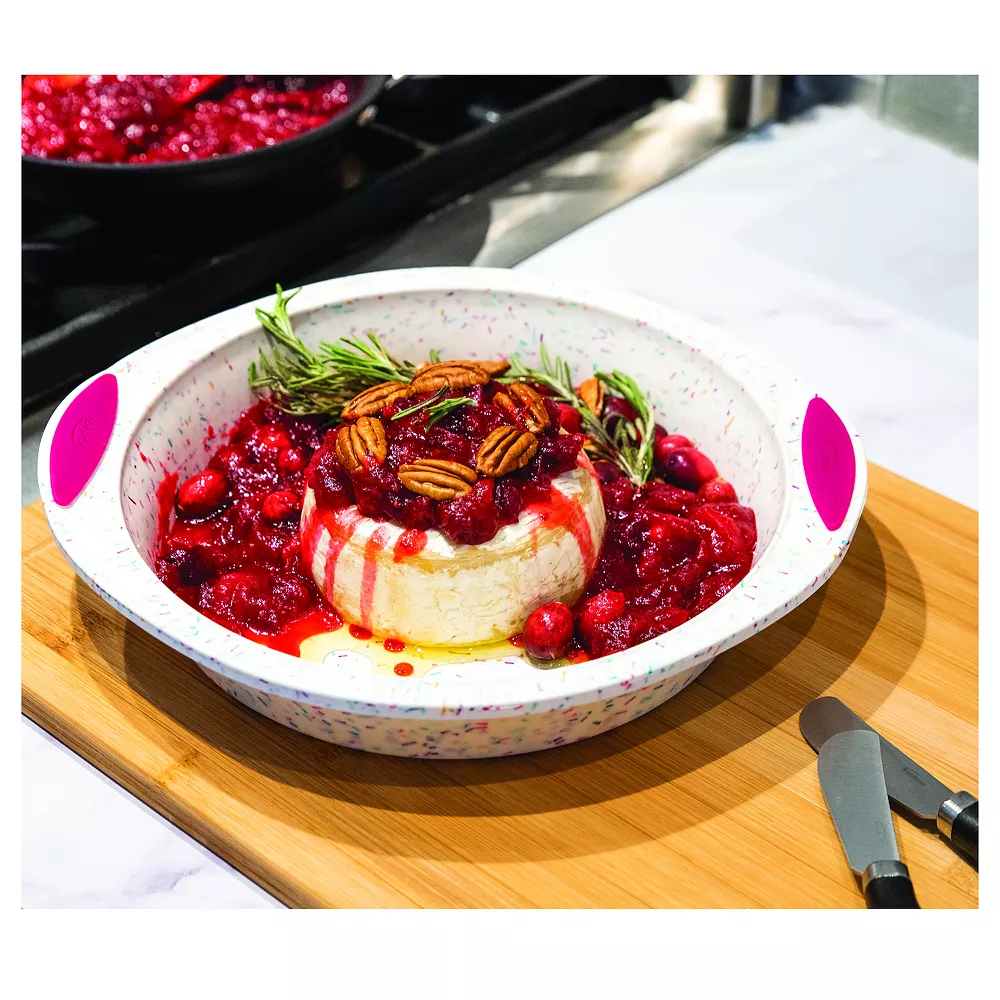 Trudeau Confetti 9-in. Round Cake Pan 7 Trudeau Confetti 9-in. Round Cake Pan - Image 5